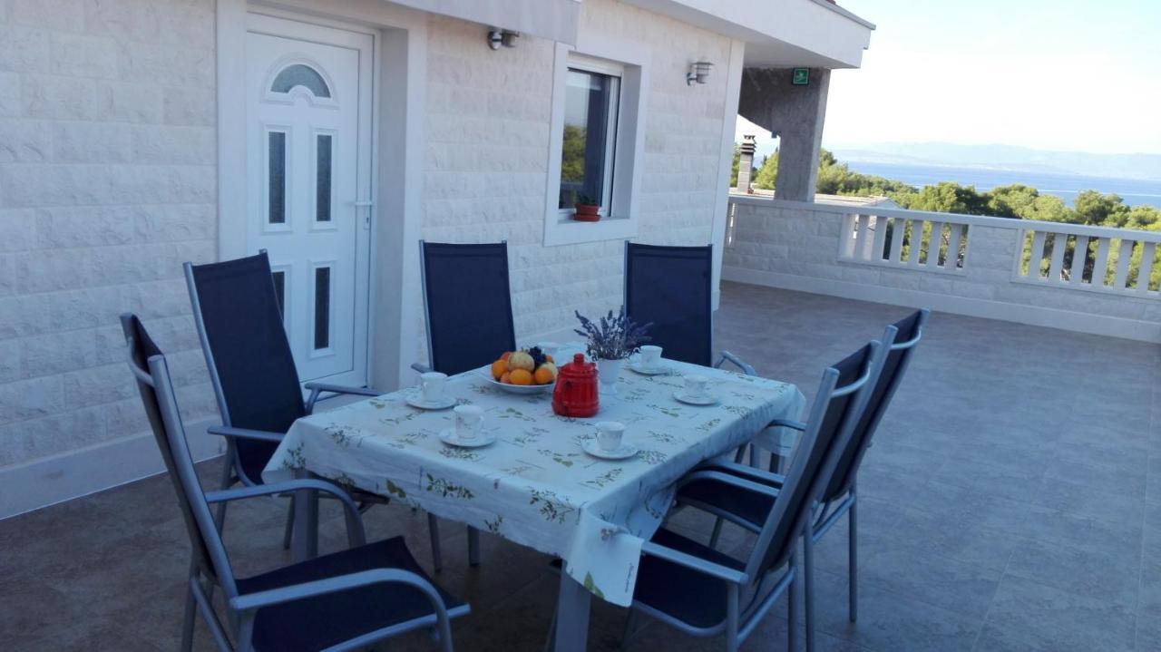 Apartments Marko Sutivan Insel Brac Exterior photo